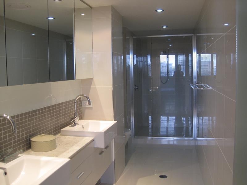 120 Surf Parade, Broadbeach QLD 4218