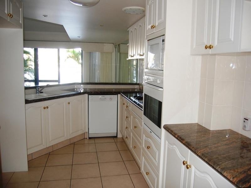 101 Morala Avenue, Runaway Bay QLD 4216