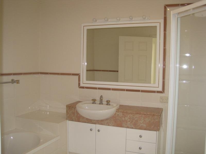 101 Morala Avenue, Runaway Bay QLD 4216