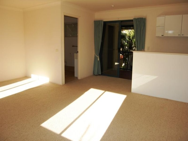 101 Morala Avenue, Runaway Bay QLD 4216