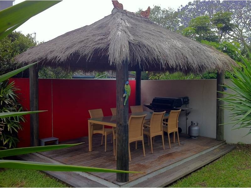 17 COOGEEN ST, Bundall QLD 4217