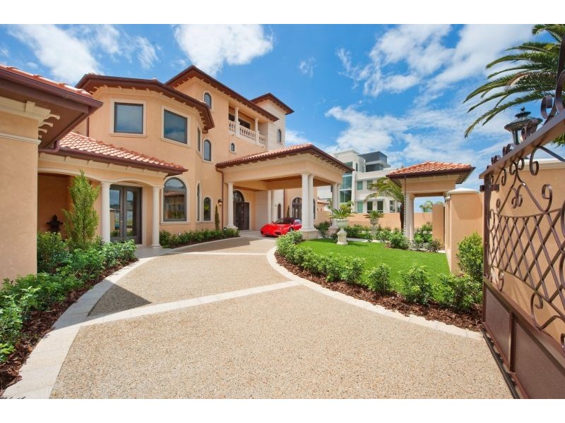 50-52 Knightsbridge Parade East, Sovereign Islands QLD 4216
