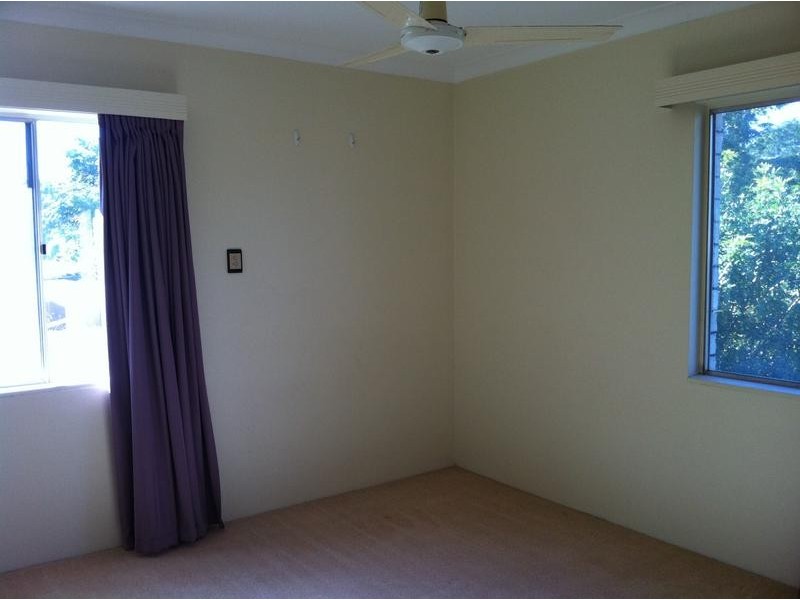 40 Karina Crescent, Broadbeach Waters QLD 4218
