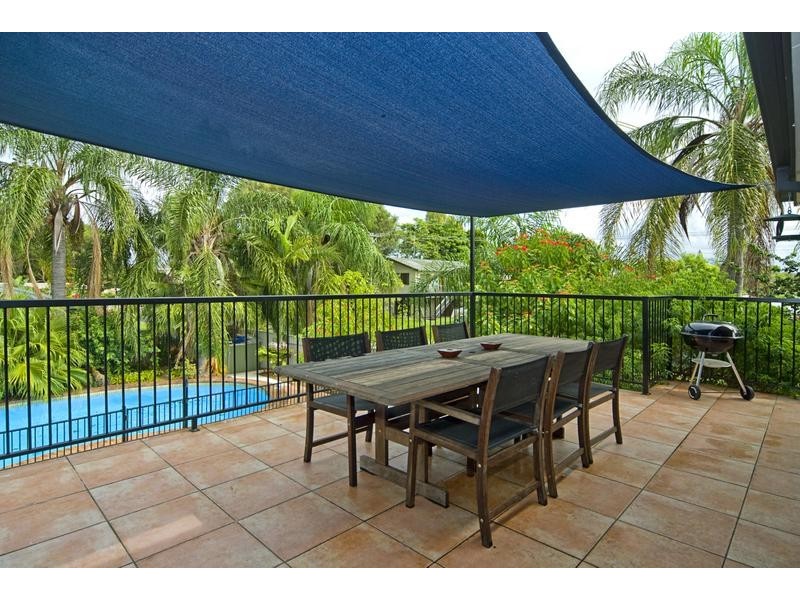 17 Magnolia Avenue, Hollywell QLD 4216