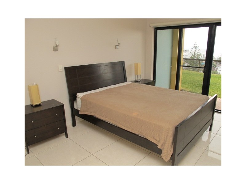 D3/1 Great Hall Drive, Nobby Beach QLD 4218