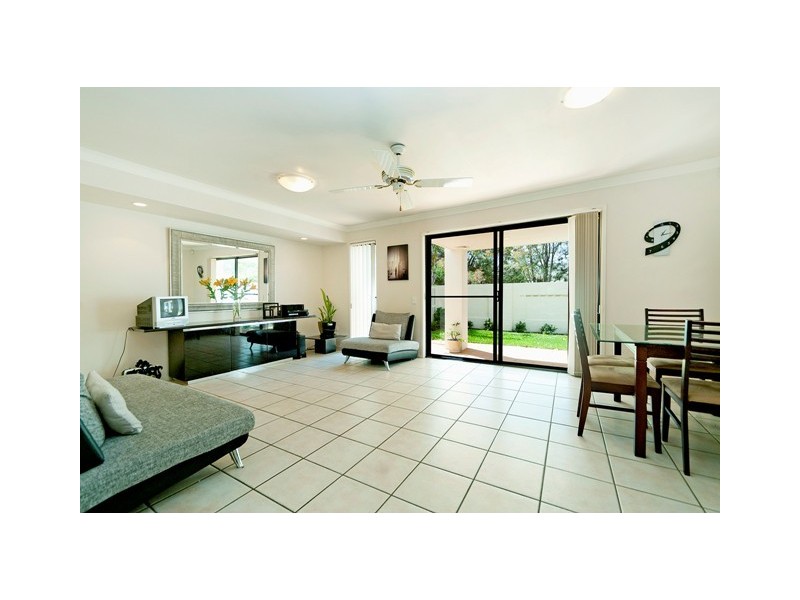 53/60 Caseys Road, Hope Island QLD 4212