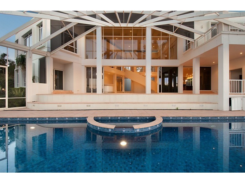 1077 Killymoon Drive, Hope Island QLD 4212