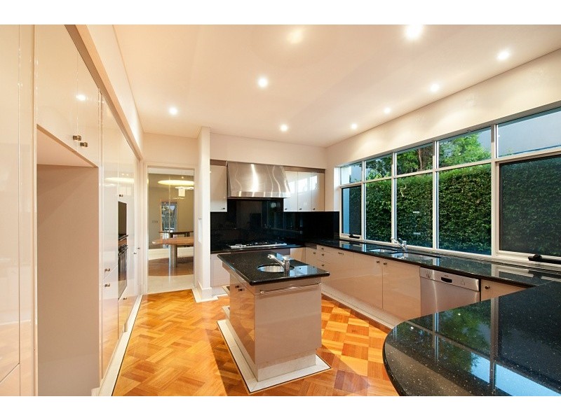 1077 Killymoon Drive, Hope Island QLD 4212