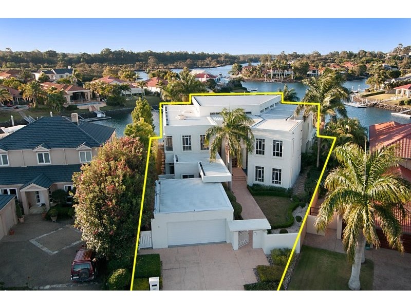 1077 Killymoon Drive, Hope Island QLD 4212