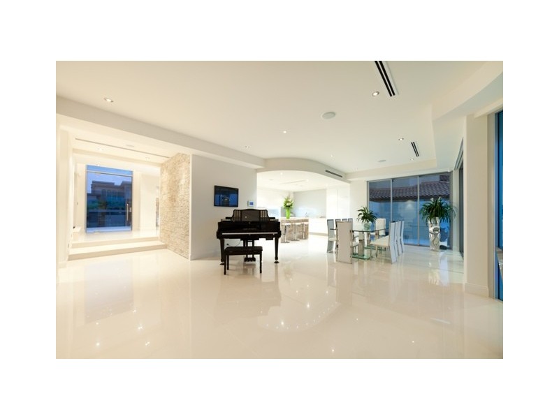54 Knightsbridge Parade East, Sovereign Islands QLD 4216