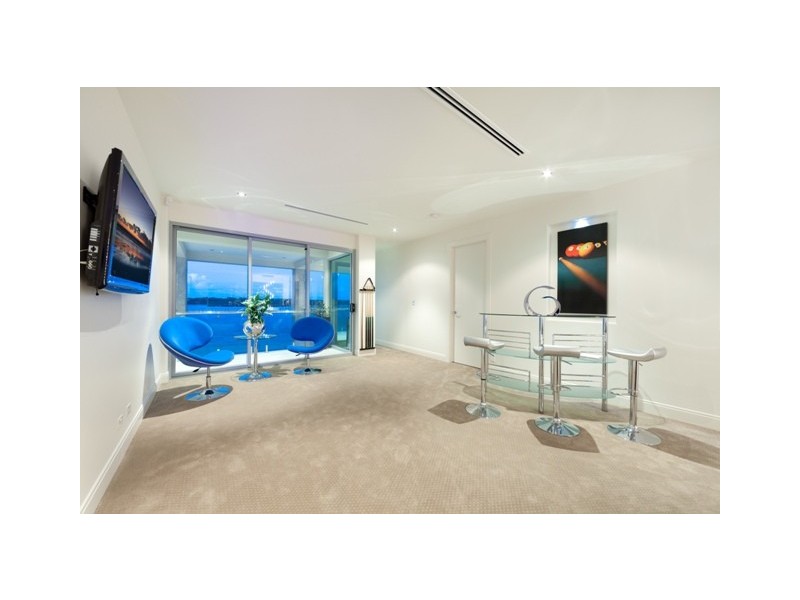 54 Knightsbridge Parade East, Sovereign Islands QLD 4216