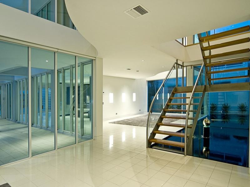 5 The Sovereign Mile, Sovereign Islands QLD 4216