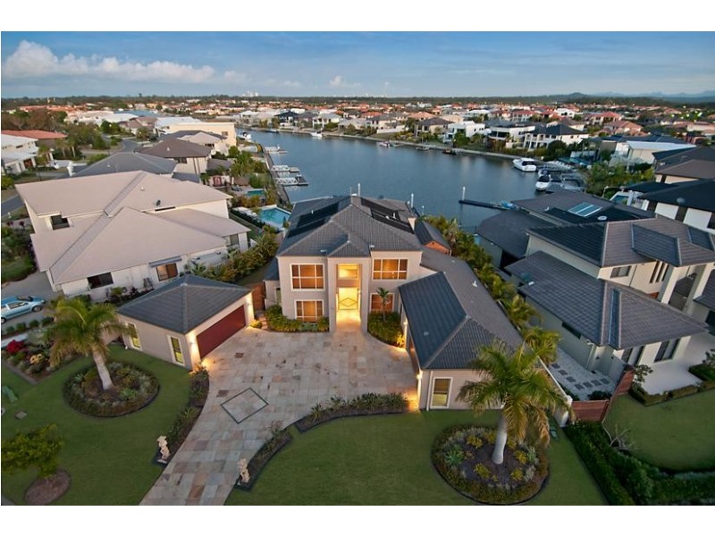 50 Calmwater Crescent, Helensvale QLD 4212