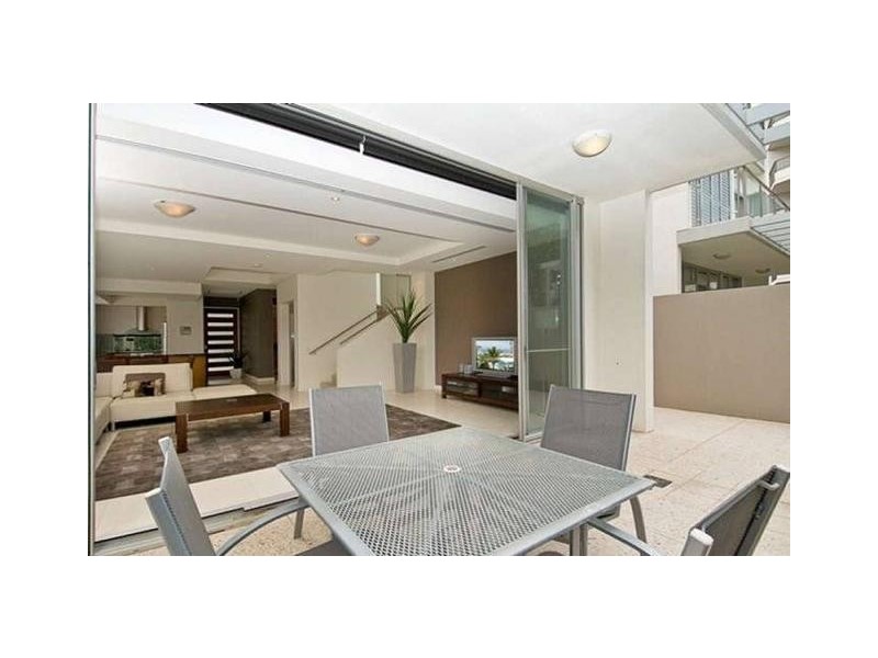 5 Broadbeach Boulevard, Broadbeach QLD 4218