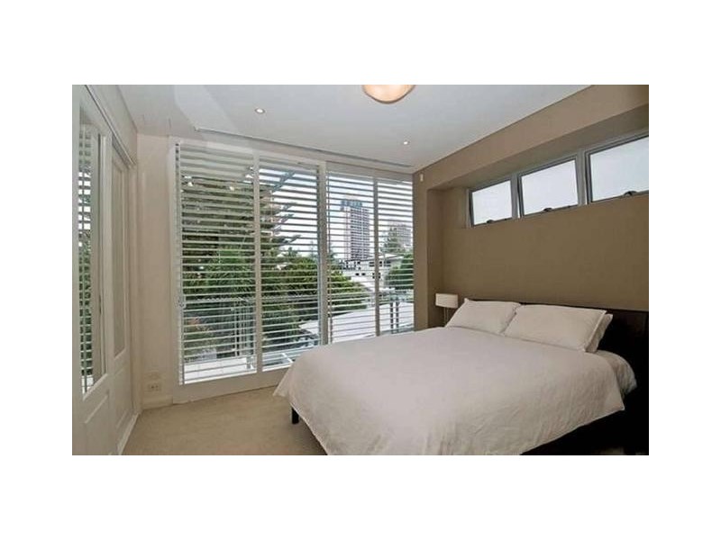 5 Broadbeach Boulevard, Broadbeach QLD 4218