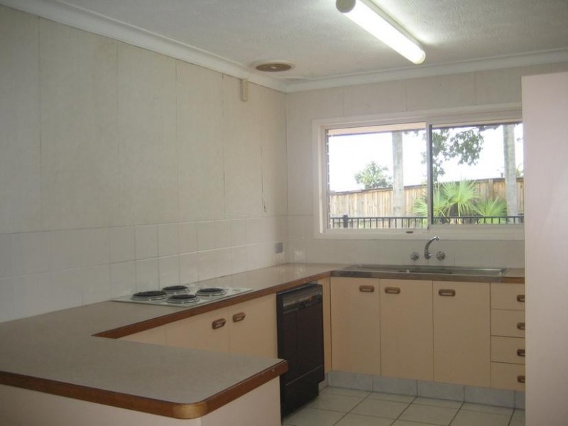 31 Killowill Avenue, Paradise Point QLD 4216