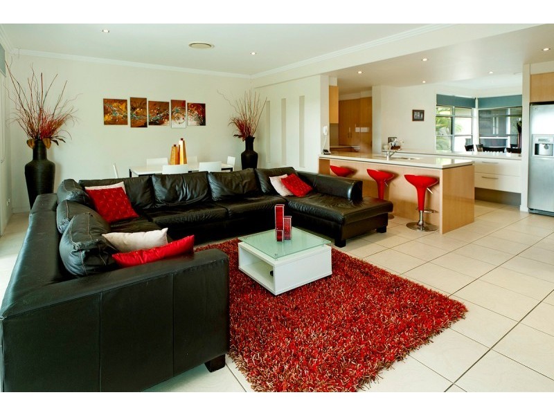 2357 Belmont Court East, Hope Island QLD 4212