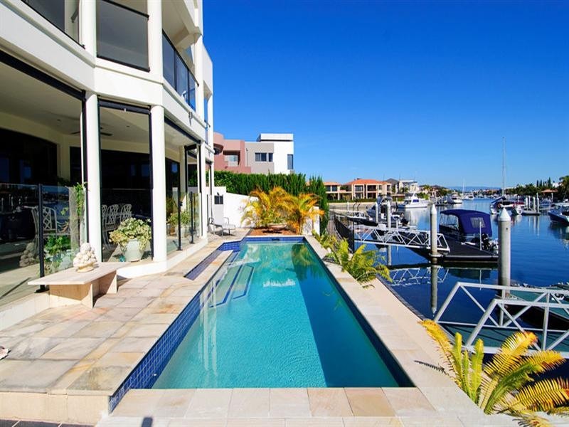 5 Kensington Mews, Sovereign Islands QLD 4216