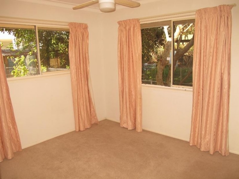 31 Killowill Avenue, Paradise Point QLD 4216