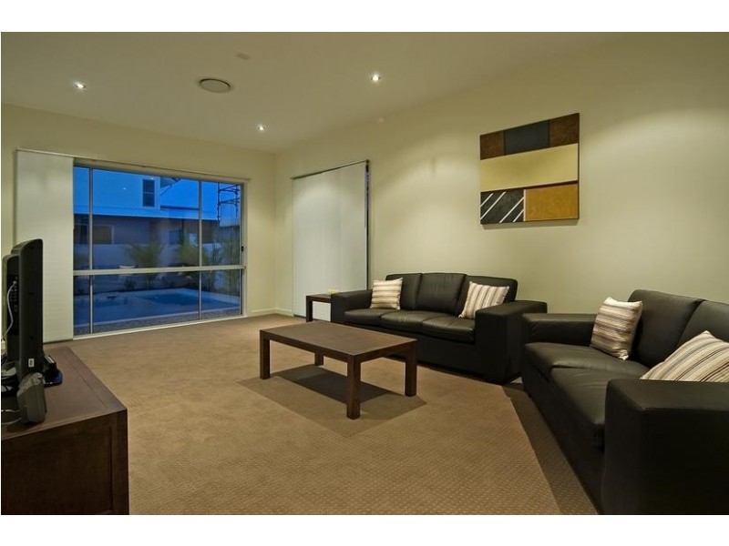 7 Palladium Blvd, Hope Island QLD 4212