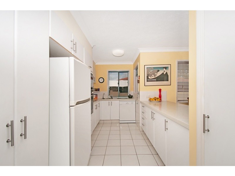 3/15 Esplanade West, Paradise Point QLD 4216