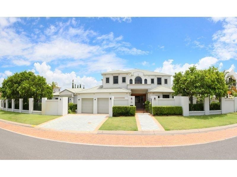 28-30 The Peninsula, Sovereign Islands QLD 4216
