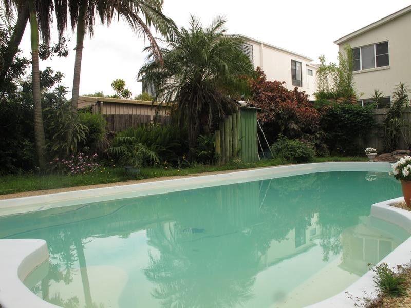 21 Nankeen Avenue, Paradise Point QLD 4216