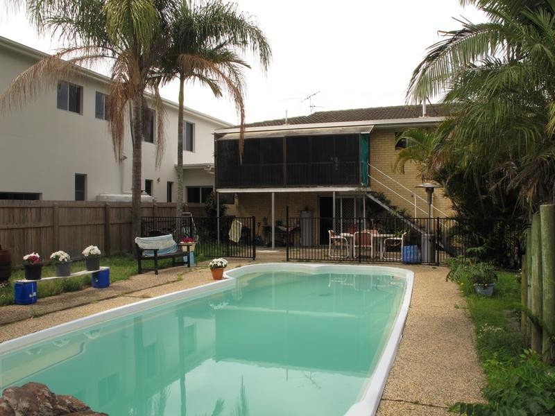 21 Nankeen Avenue, Paradise Point QLD 4216