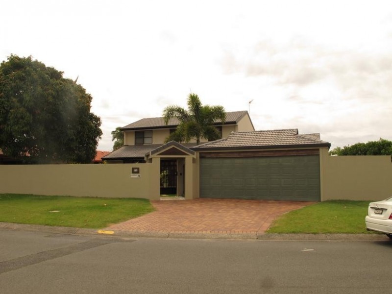 16 Wewak Avenue, Runaway Bay QLD 4216