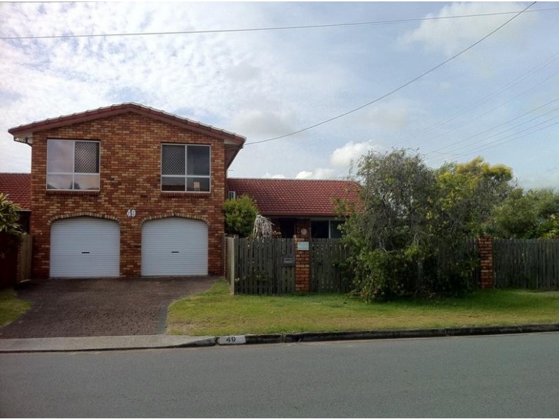 2/49 Markham Avenue, Runaway Bay QLD 4216