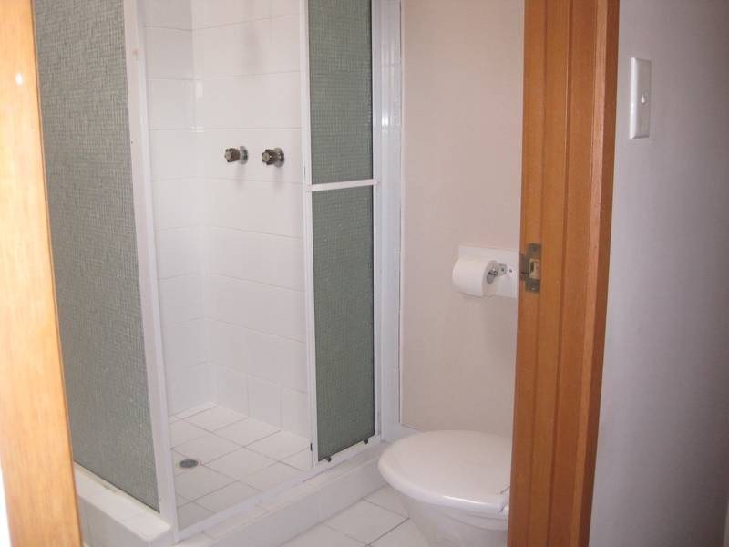 2/49 Markham Avenue, Runaway Bay QLD 4216