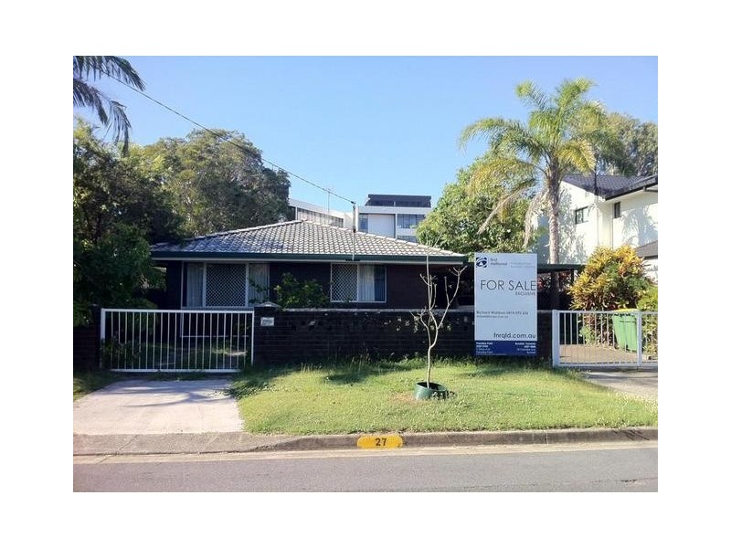27 Killowill Avenue, Paradise Point QLD 4216