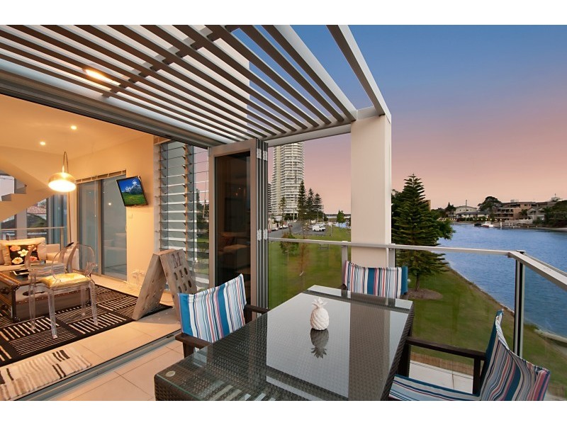 1/10 to 12 Ray Street, Runaway Bay QLD 4216