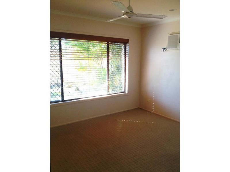 12 Verdichio Avenue, Mermaid Waters QLD 4218