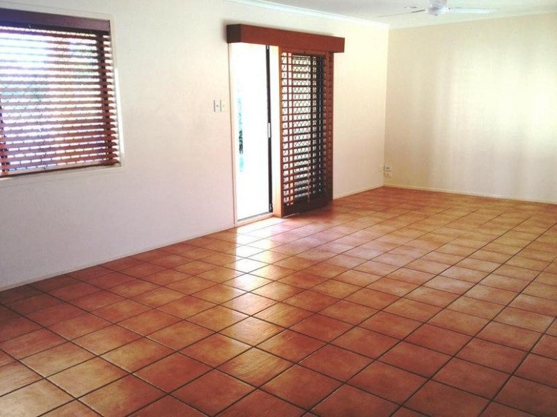 12 Verdichio Avenue, Mermaid Waters QLD 4218