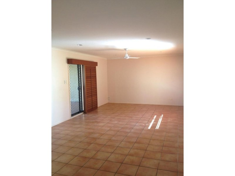 12 Verdichio Avenue, Mermaid Waters QLD 4218