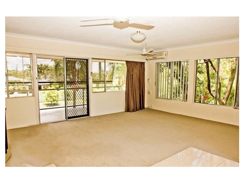 40 Karina Crescent, Broadbeach Waters QLD 4218
