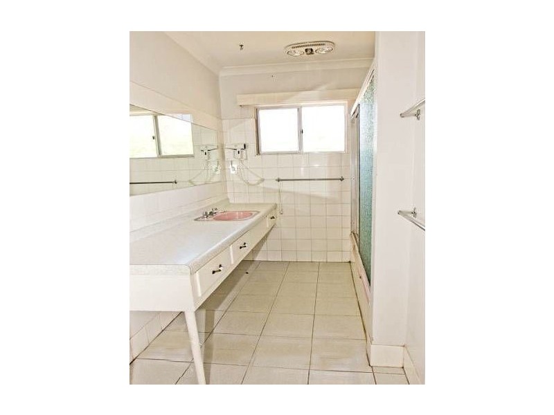40 Karina Crescent, Broadbeach Waters QLD 4218
