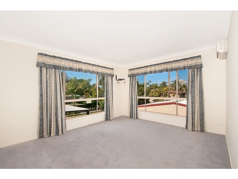 49 Annerley Avenue, Runaway Bay QLD 4216