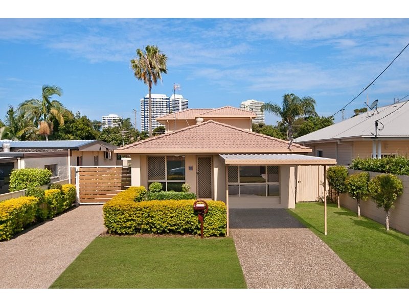 49 Annerley Avenue, Runaway Bay QLD 4216