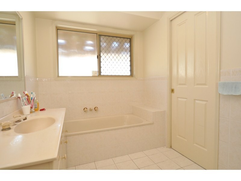 41 Inverness Way, Parkwood QLD 4214