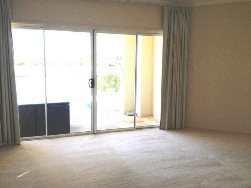 Paradise Point QLD 4216
