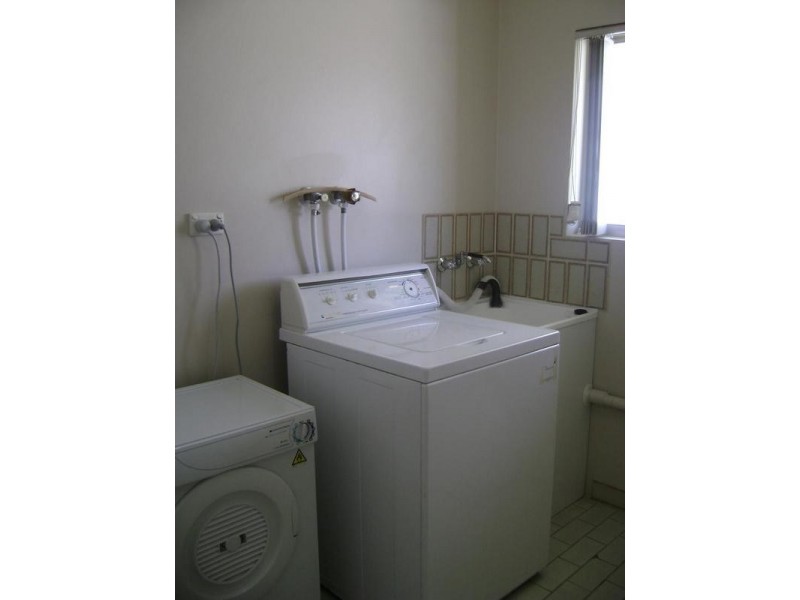 4/17 Madang Crecent, Runaway Bay QLD 4216