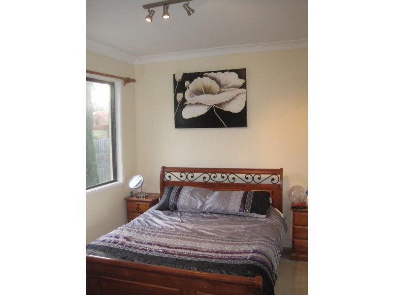 62 Victor Avenue, Paradise Point QLD 4216