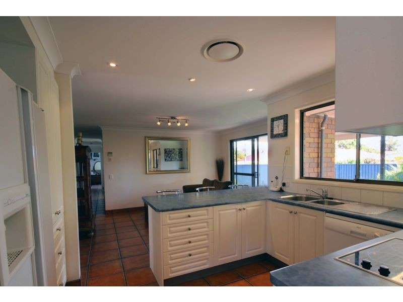 20 Gladiolus Court, Hollywell QLD 4216