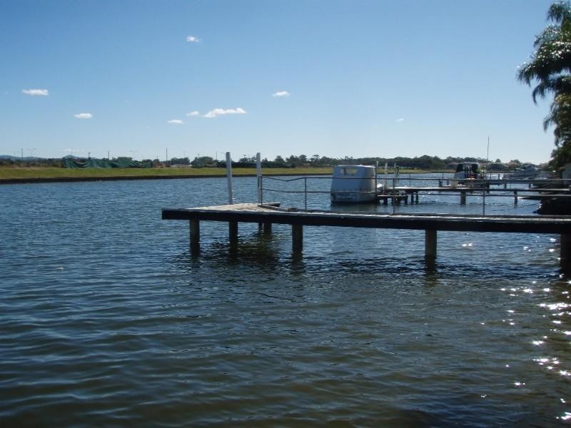 28 Longboat Place, Biggera Waters QLD 4216