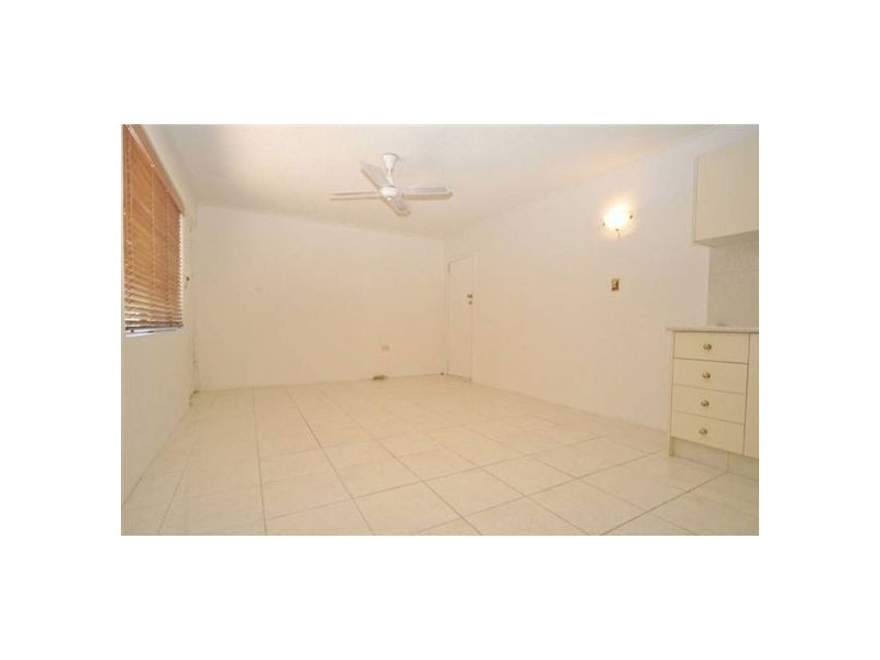 16 Nankeen Avenue, Paradise Point QLD 4216