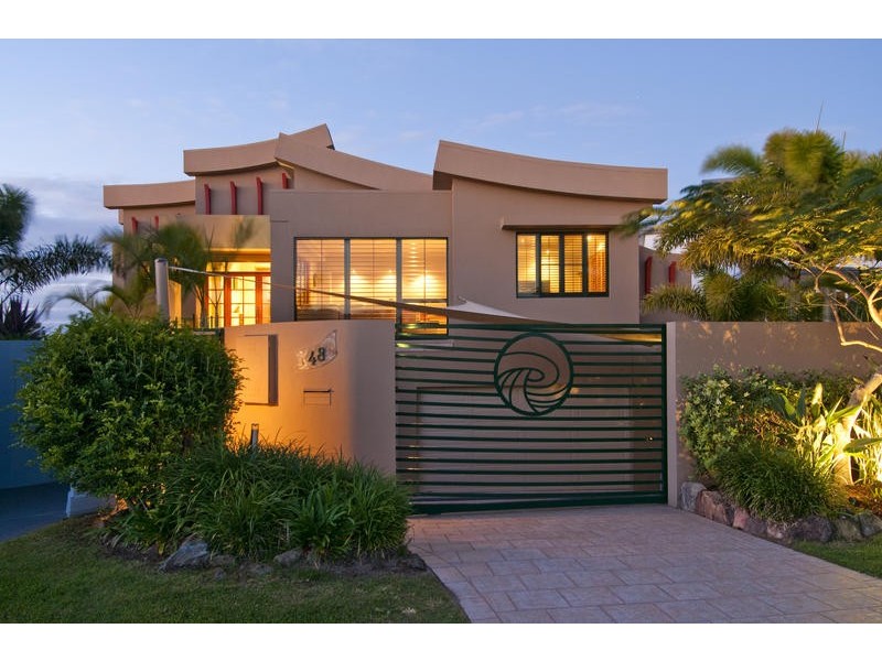 48 The Peninsula, Sovereign Islands QLD 4216