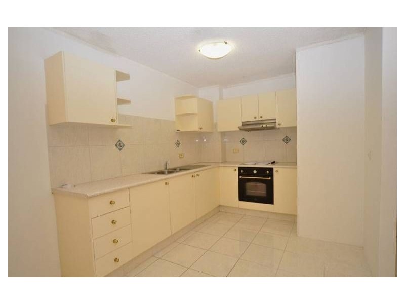 1/16 Nankeen Avenue, Paradise Point QLD 4216