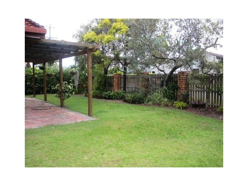 2/49 Markham Avenue, Runaway Bay QLD 4216